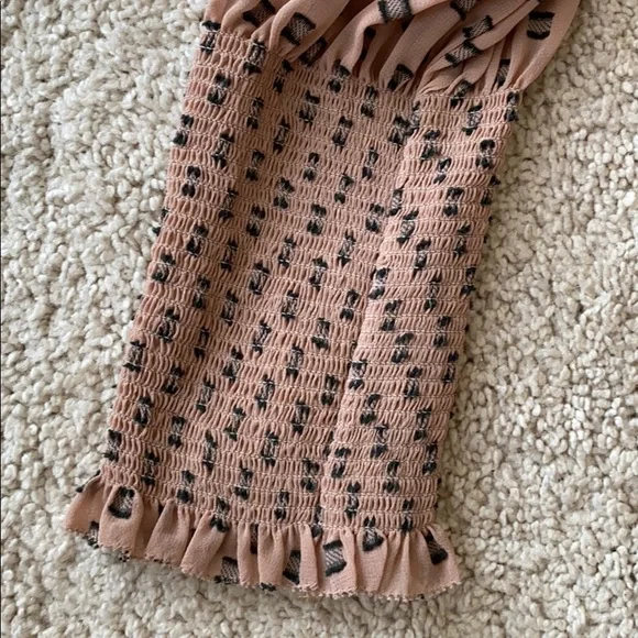 ❌SOLD❌ Joie “Jamila” smocked ruffle top - Picture 7 of 8